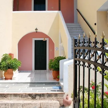 Hotel de apartamente Alvi 2*